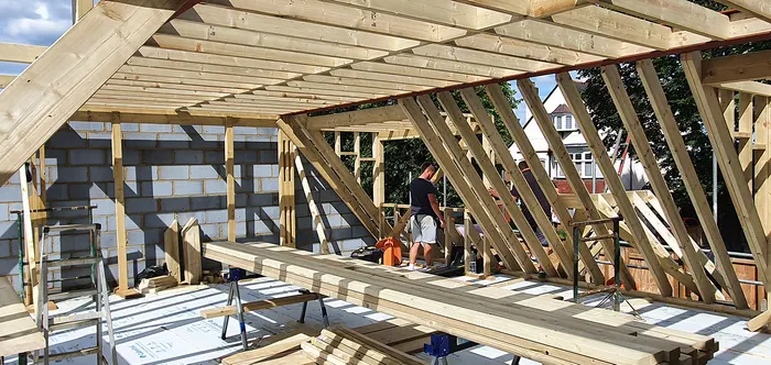 Timber frame construction at The Ridgeway